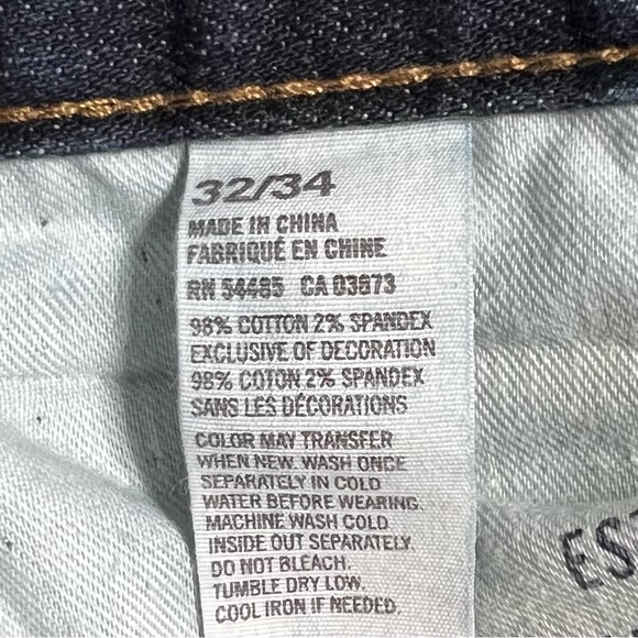 American Eagle Outfitters Slim Jeans 98% Cotton 2% Spandex  Size 32/34 - Picture 10 of 10